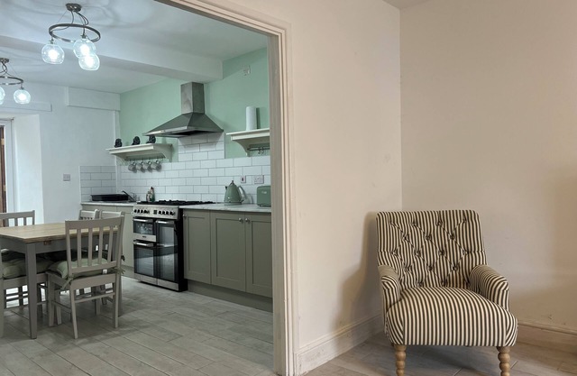New for 2025 refurbished 4 bed house in West Looe
