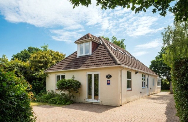 Nouveau chalet de la forêt, qui peut accueillir jusqu'à 10. On dirait directement sur la forêt