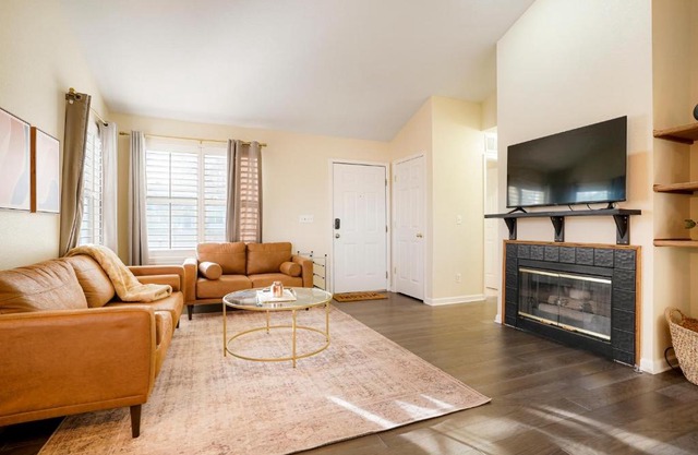 NEW Game House w/ Movie Room 4bd 3ba - Denver/Boulder
