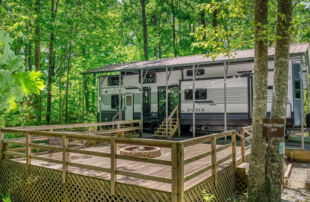 Happy Glamper RV with large fire pit and deck! Wi-Fi | Dog Friendly | Hammock