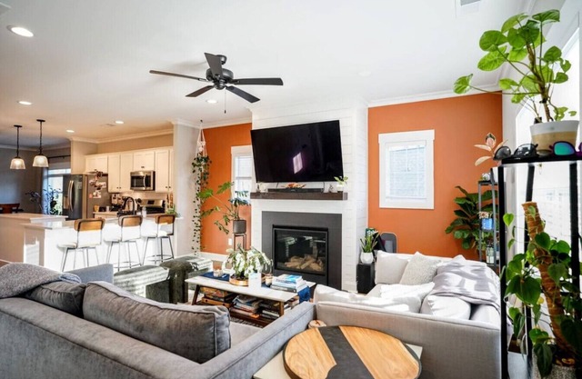 NEW Home 2Bed/2Bath+Office~7 min to DT [30 DAYS+]
