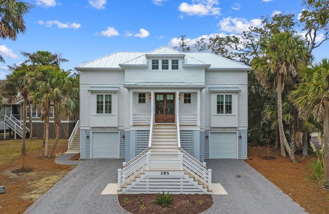 New home, neighborhood Pool, golf cart included