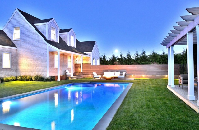 Nouvelle maison avec piscine, terrain de pétanque et 2 salles de jeux au sous-sol près de Surfside Beach