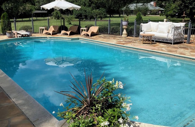 New Horse District Barn Apartment in 6 acre gated Winter Colony Estate w/Pool.
