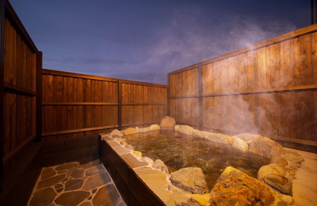 New Hoshi2 parking lots Outdoor Hot spring / Yufu Ōita