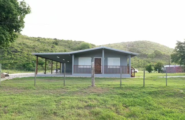 New House with pool no Neighbors 10min Beach&dock