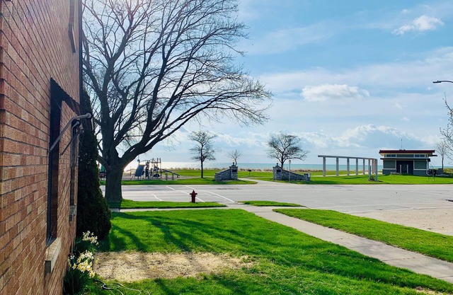 New King Park Beach Lookout Deluxe! 3BR Right at Lake!