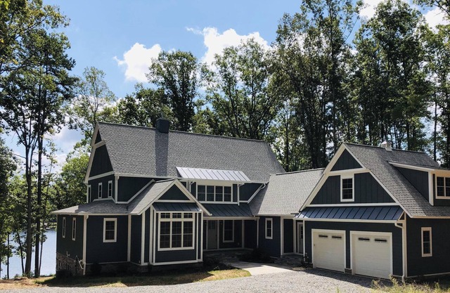 NOUVELLE LISTE! Nouveau Lakefront Lake Anna Home; 19 personnes dans des lits; Quai de bateau à deux glissades