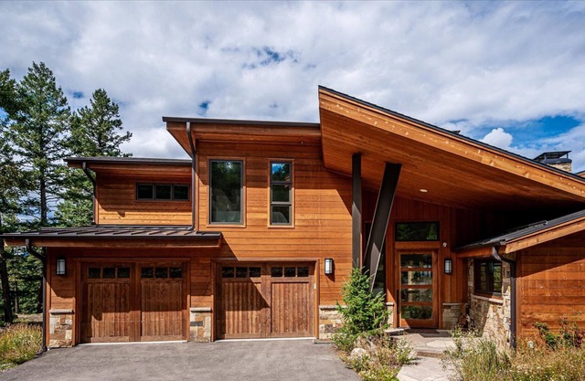 NEW LISTING - $2MM Mountain Modern Oasis
