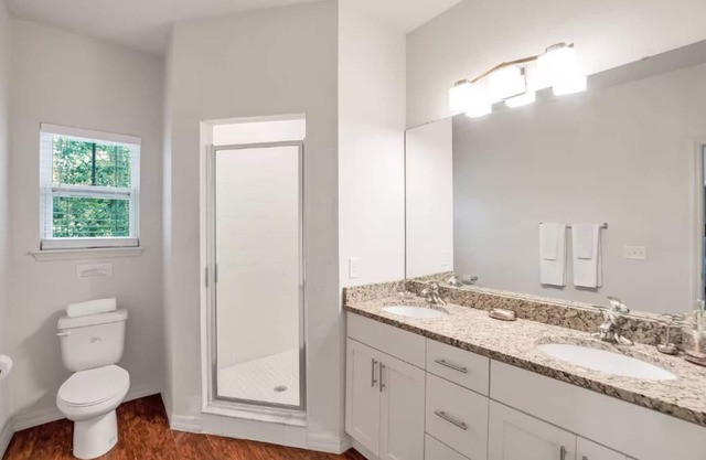 New listing 4 Beds/3 Baths Lucaya Village