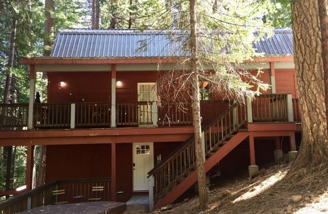 NEW LISTING!! Buddy's Barn--An Oasis in the Woods