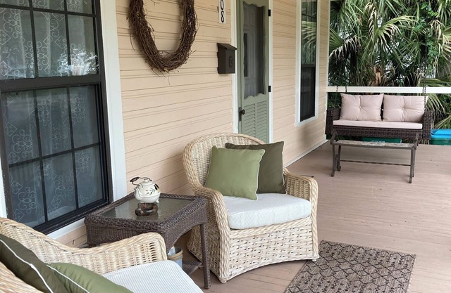 NEW LISTING! Charming, newly renovated beach cottage gem. Snowbird discount!