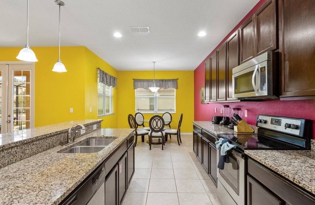 Profitez d'Orlando avec nous - Crystal Cove - Magnifique villa spacieuse avec 7 lits, 5 salles de bains - 6 milles de Disney