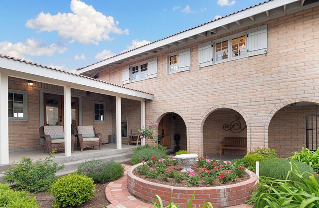 New Listing Discount! Big-Fun-Stylish Villa