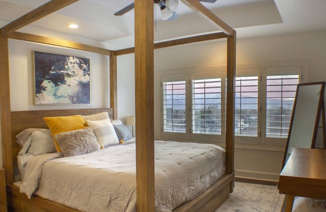 NEW LISTING! Entire Beautiful Mountain Home (3,300+ SQFT) with incredible views