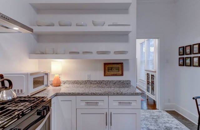 NEW Listing in Downtown Hot Springs!