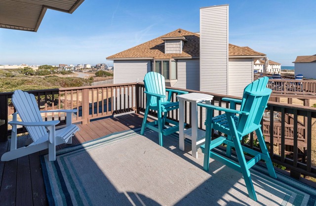 🌟New Listing🌟Ocean Views🌊Walk to Beach, Pool, Bikes, Beach Chairs, Dogs ✔️