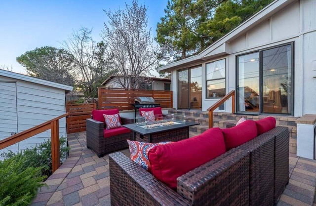 New Listing Rocky Paws Retreat Newly Renovated All New Furniture