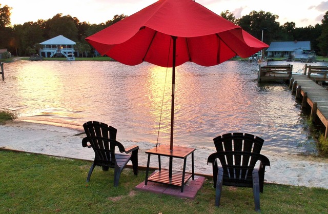 NOUVELLE LISTE! Lake Marion Lakefront! Rampe, 12 couchages, Wi-Fi, Câble