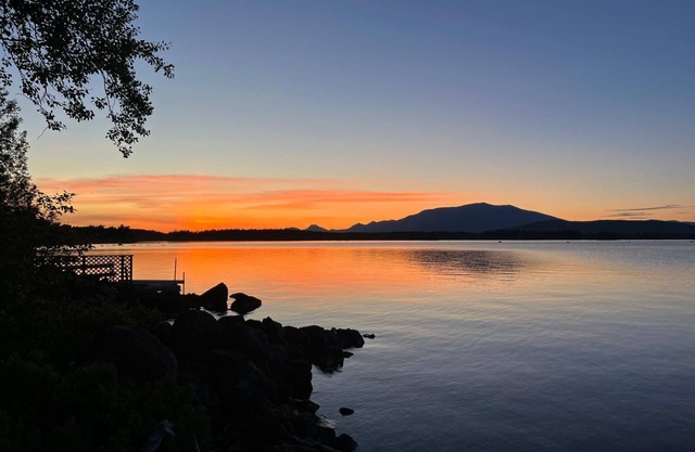 New listing, Sauna, 5-bedroom Lake House on Millinocket Lake,BSP, Paddle boards