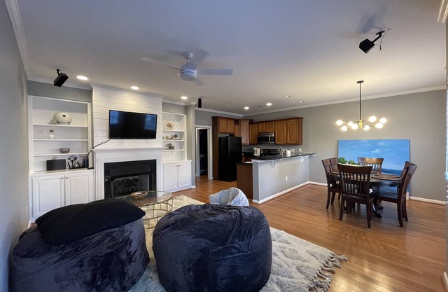 New Listing Steps from USC campus, Ft Jackson, In the heart of Downtown Columbia