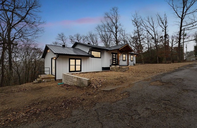 NEW! Lost Ridge Retreat 5-Bedroom Home