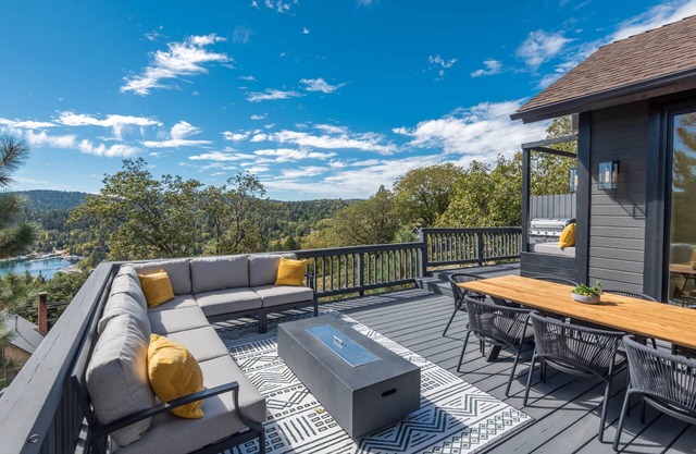 New!! Lux Modern Farmhouse ~ Game Room ~ Hot Tub