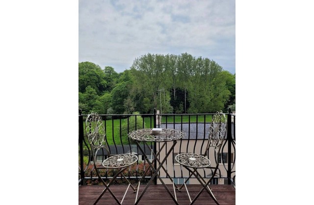 "NEW" Luxury Penthouse on Waterside Knaresborough