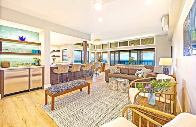 Luxury Panoramic Ocean Views!