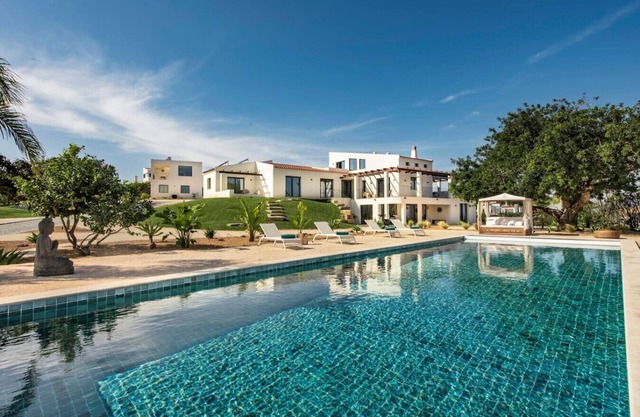 New Luxury Villa w Breathtaking Lagos & Ocean Views