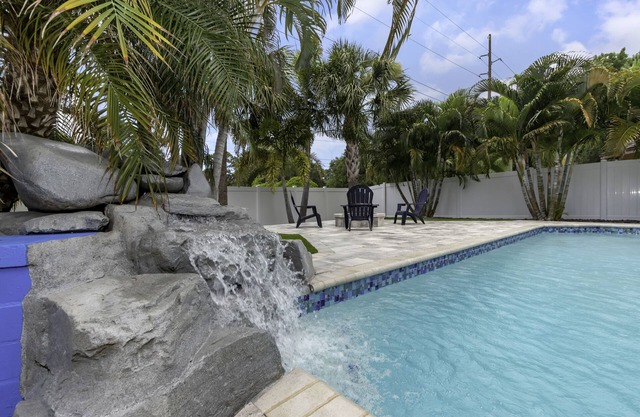 NEW Modern Home w/ Heated Pool and Resort Backyard - 4 mins to beach