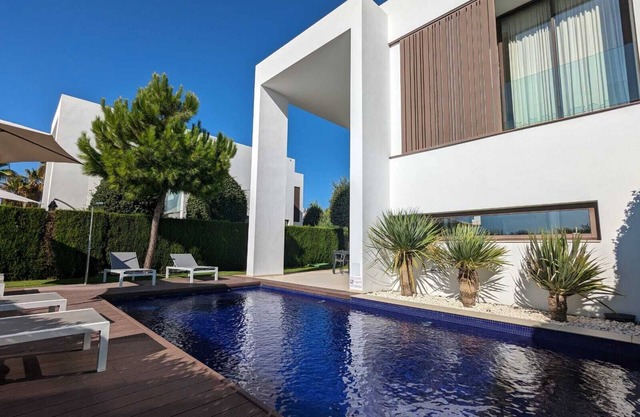 Nouvelle villa moderne à Moraira à distance de marche des restaurants et de la mer
