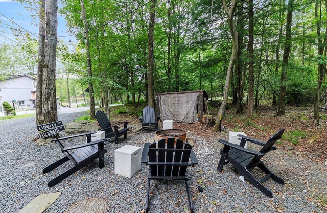 NEW! Nirvana At Arrowhead (3-Bedroom Cottage) with Pool