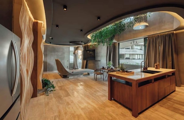 New Oceanfront - 2 Level Residence - Private