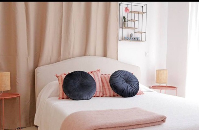 New-olivaholidayhomes - Pastel Studio +piscine
