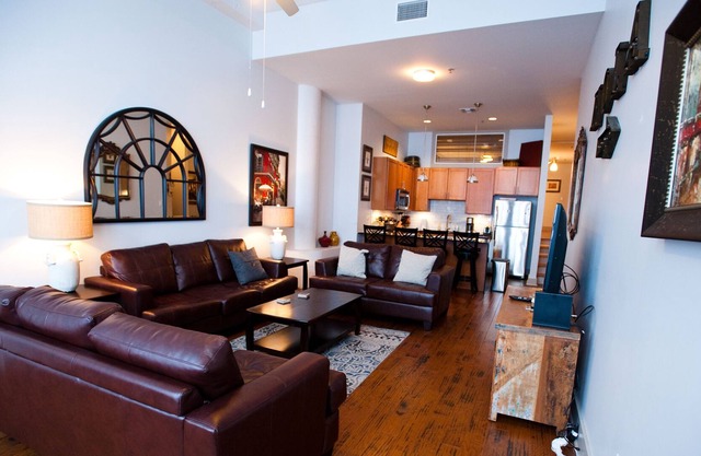 New Orleans Luxury for your upscale visit!