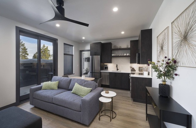 New! Park Ave Flat 4, Brand new Luxury Condo, Minutes to Everything!