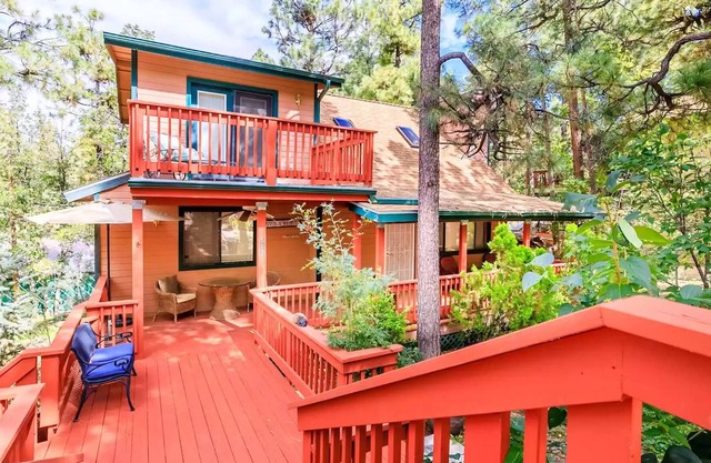 NEW! Pinetop Cottage in the Pines - Relax, Hike, Bike & Fish!