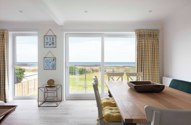 New Property - Beachfront 4 bedroom with direct access to the beach