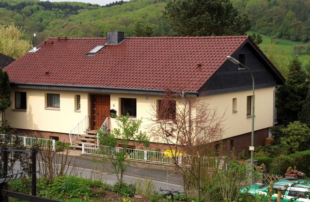 Appartement 100m² 2-6 personnes, calme, terrasse, jardin, Lahnwanderweg, RFW, location de canoë