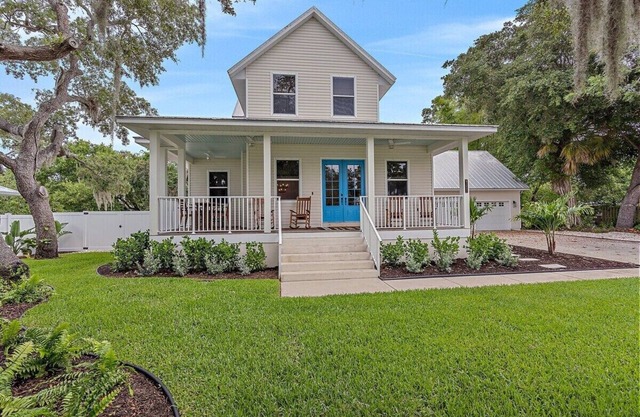 NEW! READY TO HOST, POOL, FIREPIT, OUTDOOR GAMES