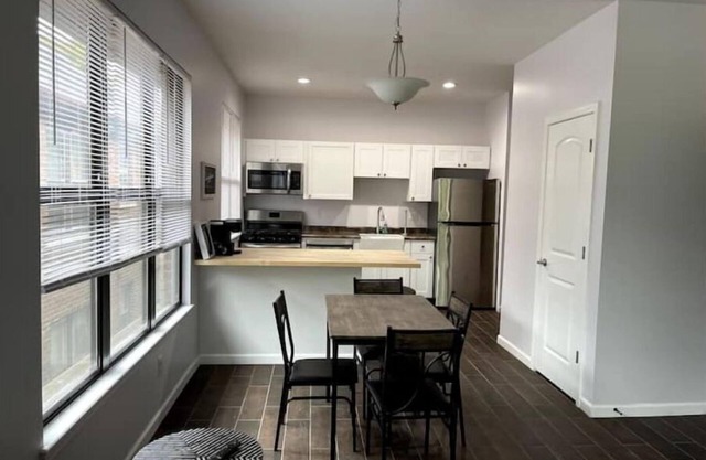New Renovated Condo -Nardin Park Unit D