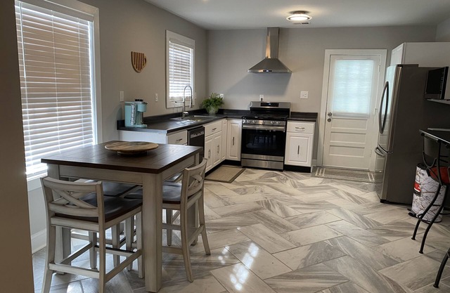 New renovated cottage near Graceland and Beale Street