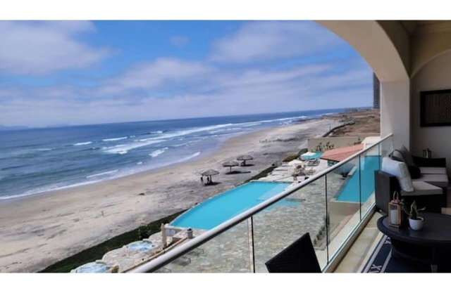 New Rosarito MX Beachfront Gem w/ 24 hour security - 9 Min to town