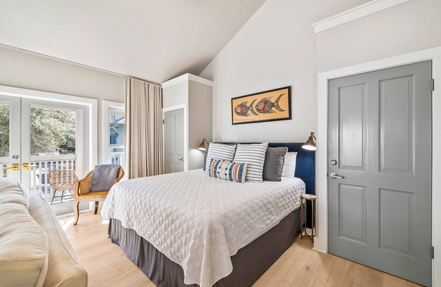 New Rosemary Beach Carriage, Bright & South of 30-A