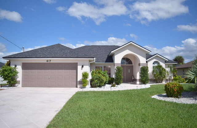 NEW!! SEA STAR OASIS: ROTONDA WEST 3BD/2BTH HEATED POOL HOME! 18 MIN TO BEACH!
