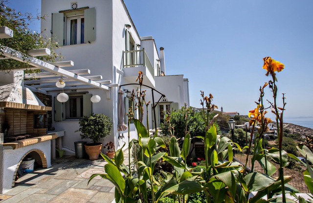 NOUVELLE villa de jardin spacieuse et aérée avec des vues incroyables