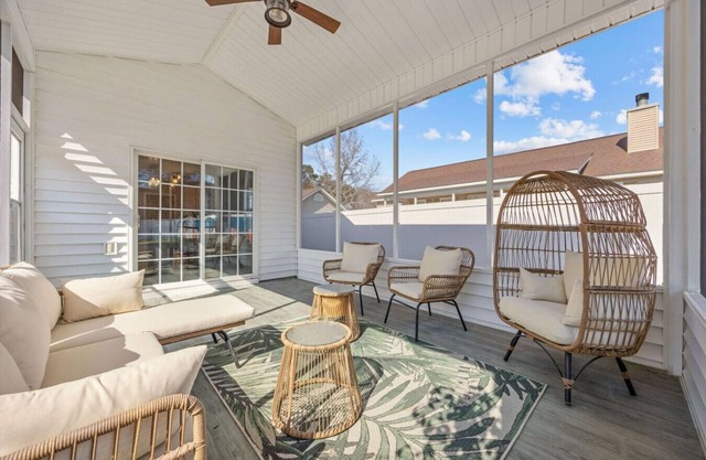NEW! Stylish 4 BR Home w/ Pool & Spa -Pet Friendly
