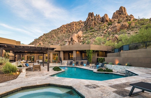 NEW!! The Enchanted Estate - N. Scottsdale Mountain Villa