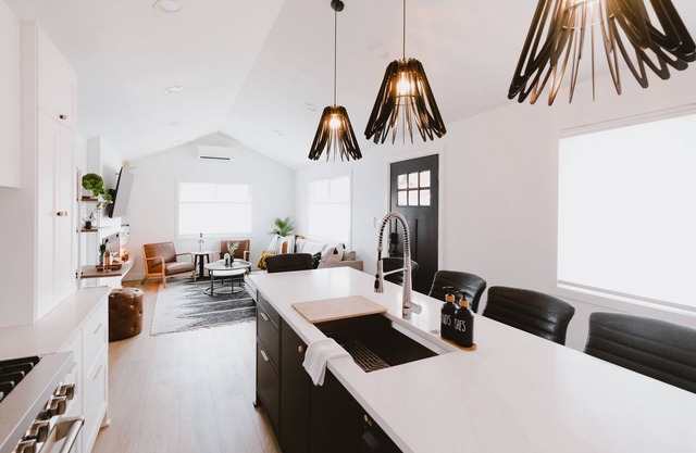 New! The Snoqualmie Casita*Walk to Restaurants and shops